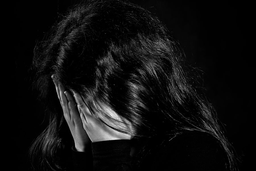 A minor girl of Purba Bardhaman allegedly physically harassed by tutor | Sangbad Pratidin