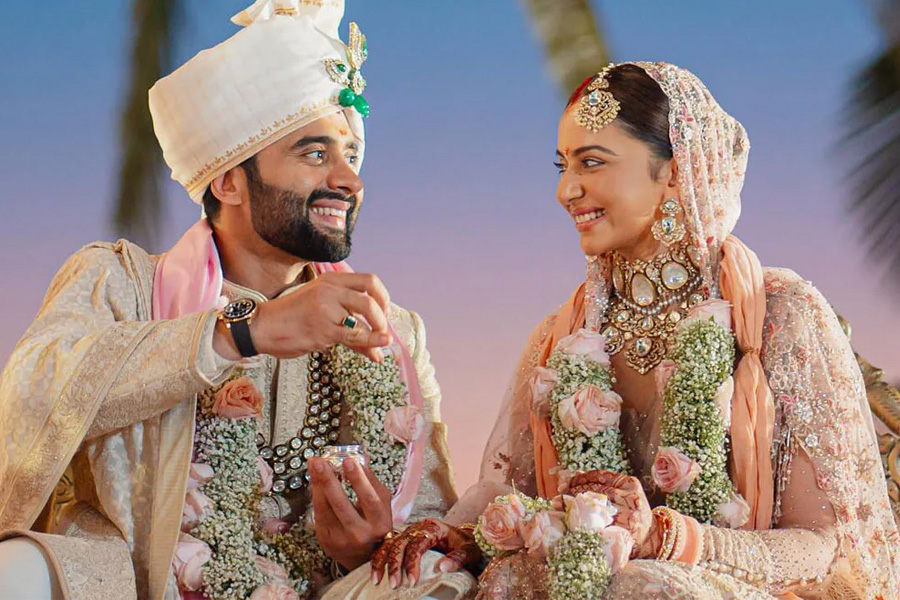 Newlywed Rakul Preet Singh Prepares Halwa For Chauka Chardhana Ritual| Sangbad Pratidin