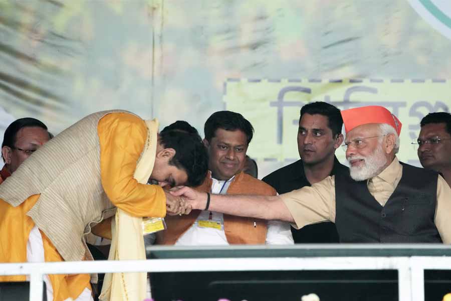 Former Justice Abhijit Ganguly overwhelmed with PM Modi