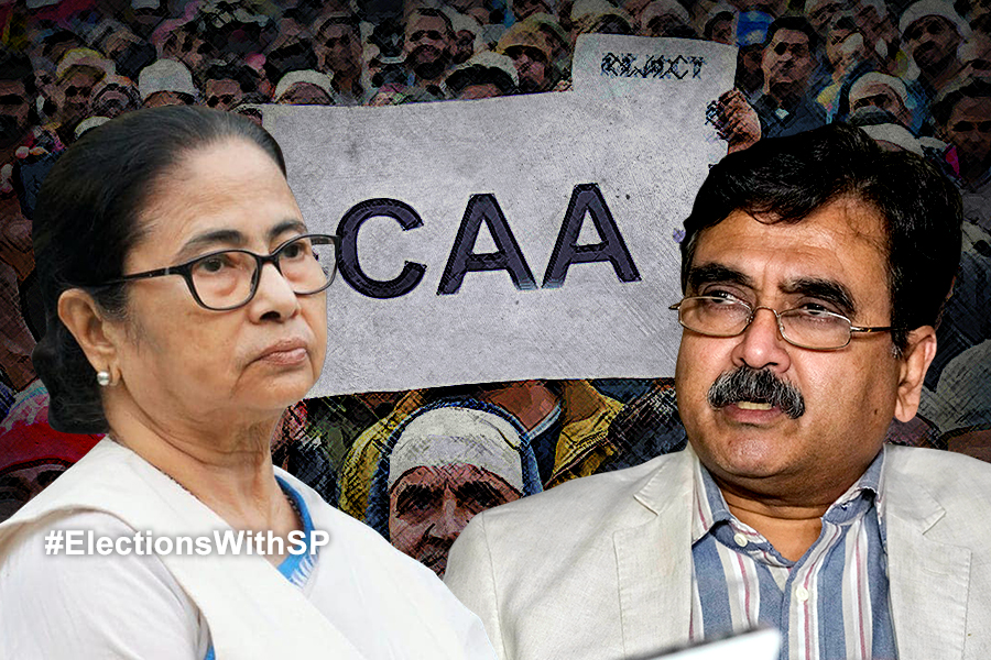 Abhijit Gangopadhyay slams Mamata Banerjee over CAA issue