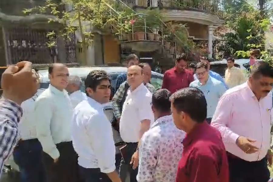 Ration Scam: CBI raids at Shankar Adhya house at Bongaon to investigate the case of attack on ED