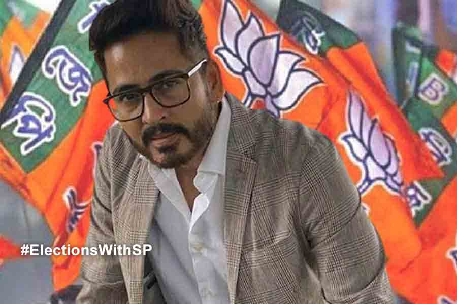 2024 Lok Sabha Election: Doctorate degree of BJP candidate Hiran Chatterjee is fake, claims RTI report, TMC accuses to remove the degree from his posters