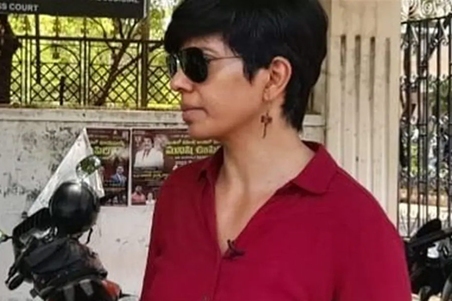 Journalist who accused SBI of sharing wrong electoral bond data apologises