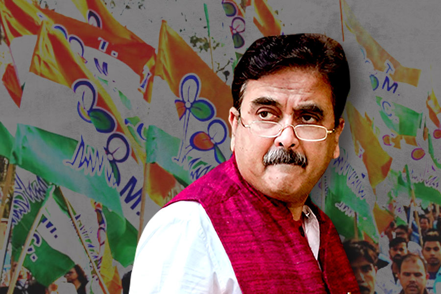TMC is dying, says Abhijit Gangopadhyay after deciding to join BJP