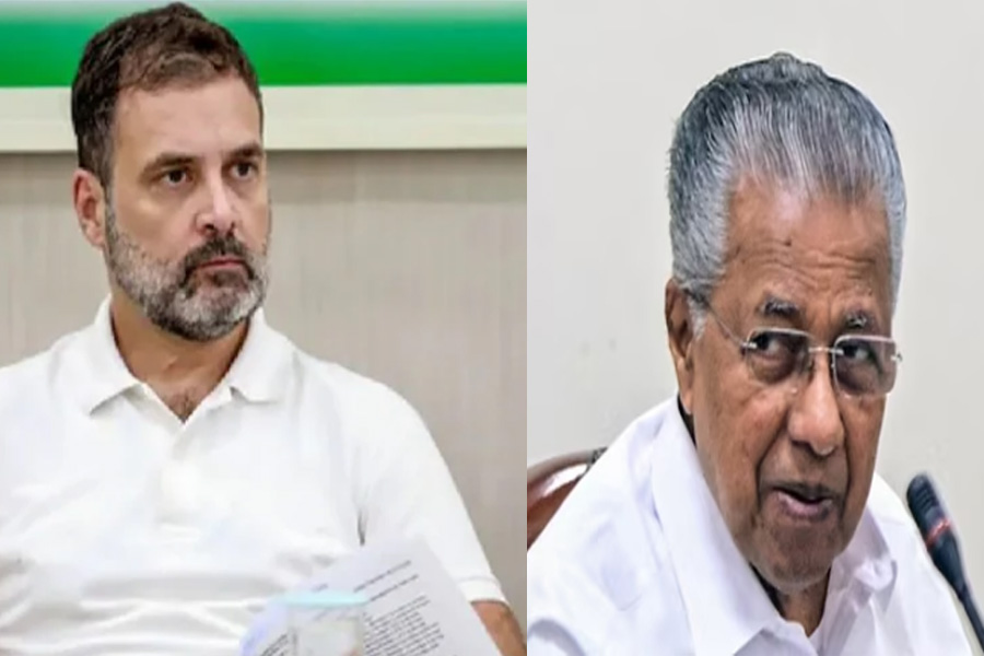 Pinarayi Vijayan asked why Congress not spoken up on CAA। Sangbad Pratidin