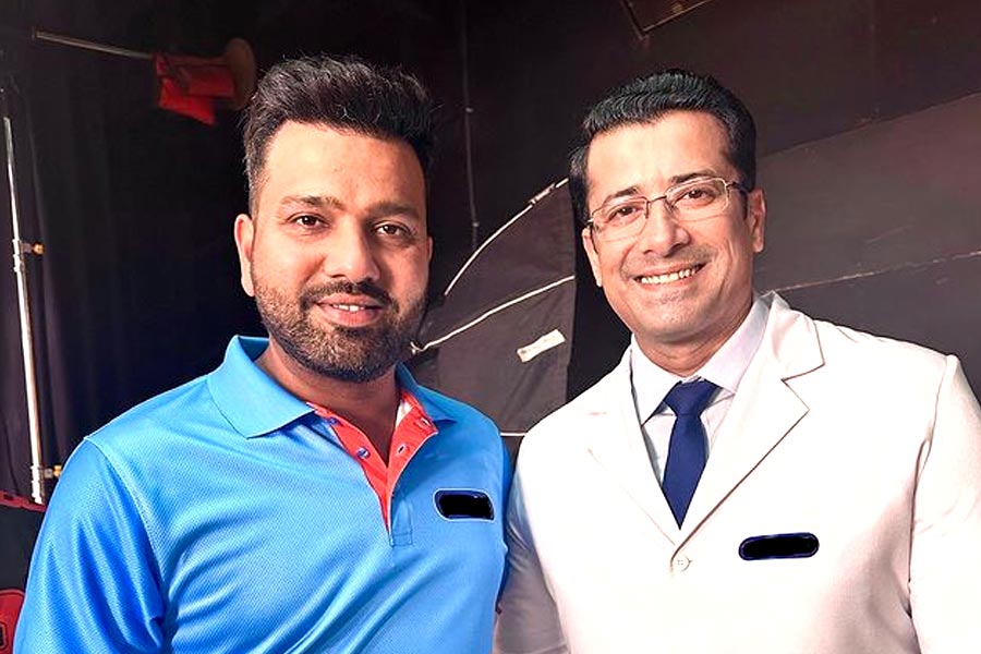 Actor Rishi Kaushik posted picture with Rohit Sharma