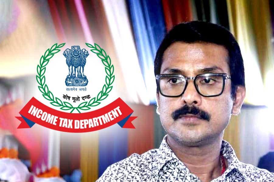 IT raids ongoing even after 48 hours in Aroop Biswas' brother's home