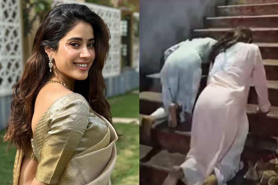 Janhvi Kapoor climbs Tirupati stairs on her knees