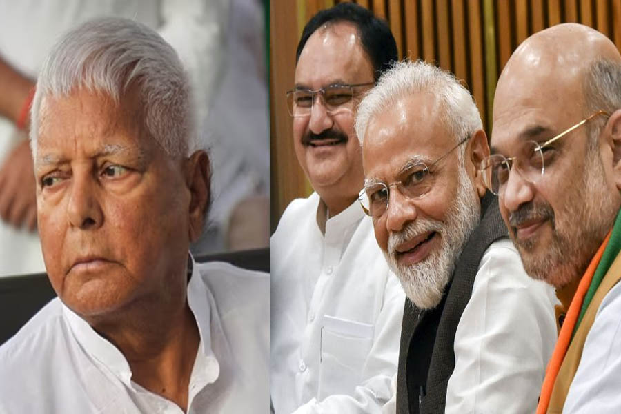 BJP leaders write Modi Ka Parivar in their social media account on lalu's jibe.