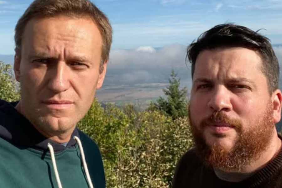 Navalny's aide attacked outside his house in Lithuania