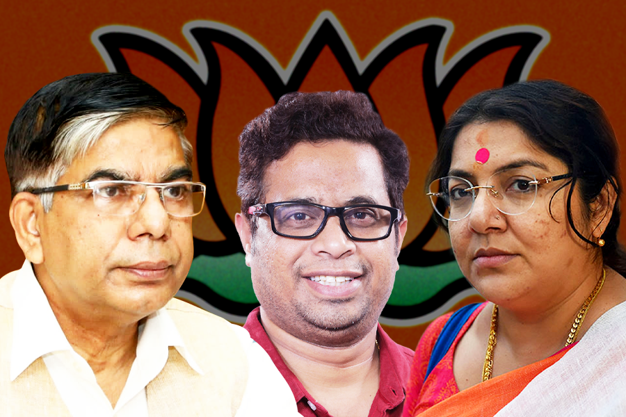 Locket Chatterjee, Subhas Sarkar, Soumitra Khan, get Lok Sabha ticket again.