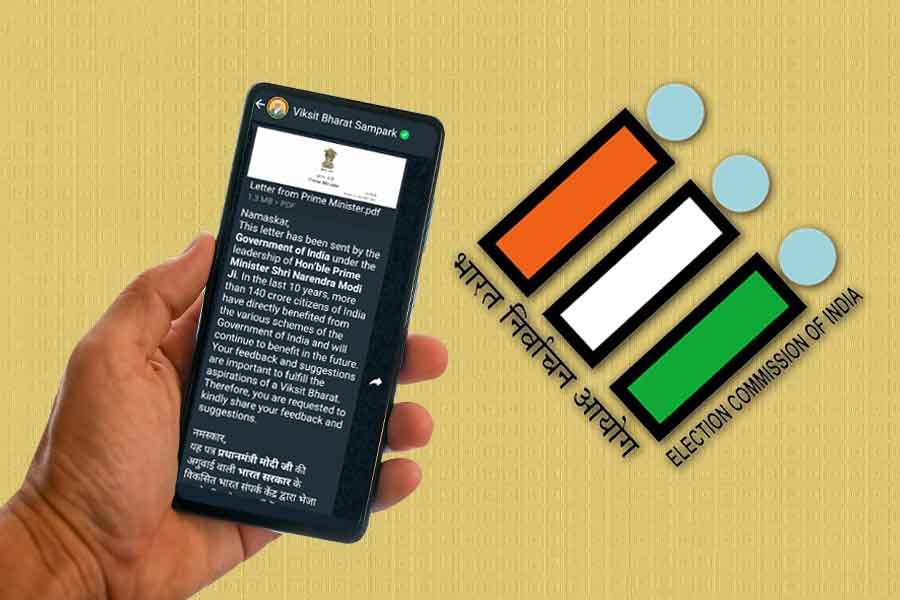 Election Commission asks center to stop sending Viksit Bharat message
