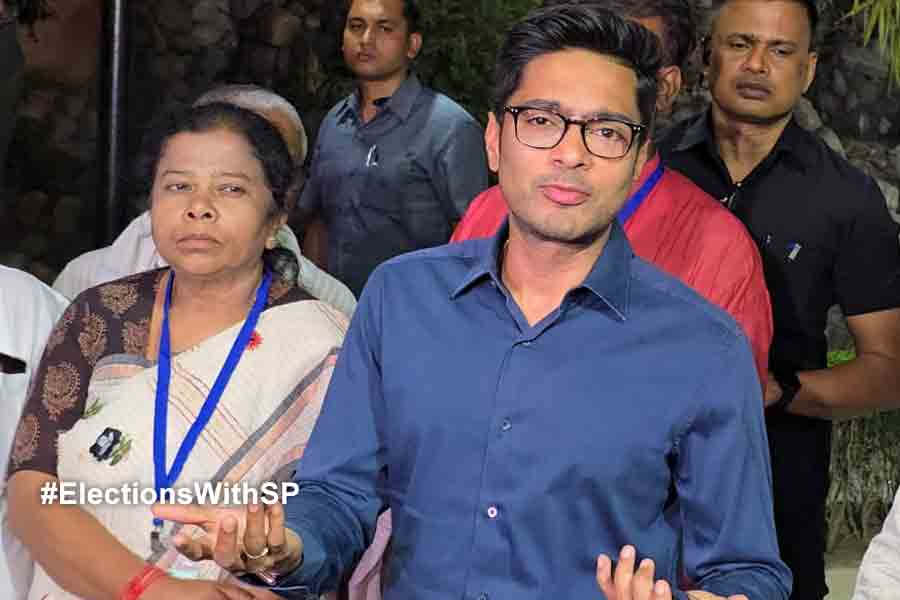 Abhishek Banerjee slams Election Commission again