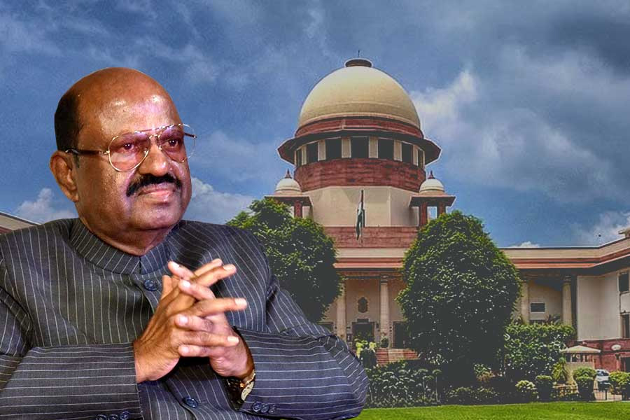 Supreme Court seeks West Bengal Governor response to PIL alleging inaction in assenting to Bills