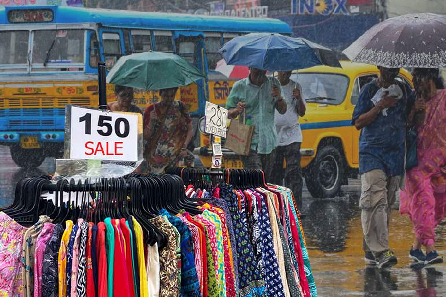 WB Weather Update: MeT predicts rain in five districts