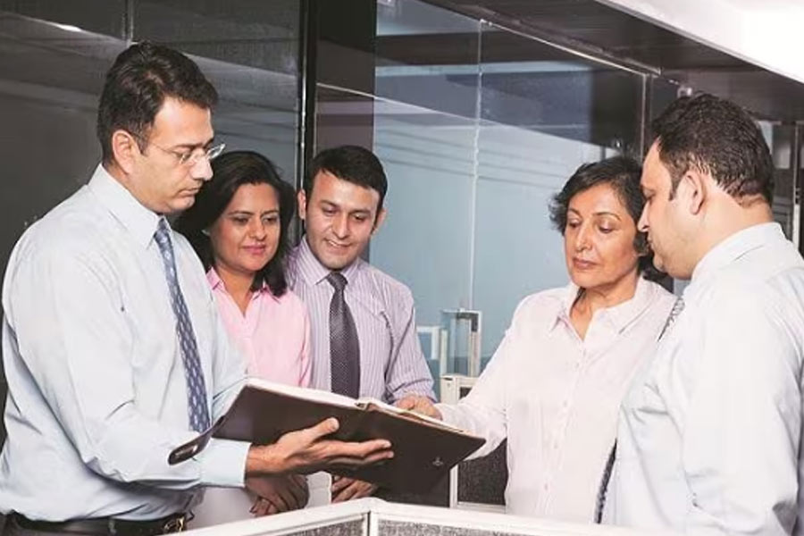 Indians work an average of 47.7 hours per week