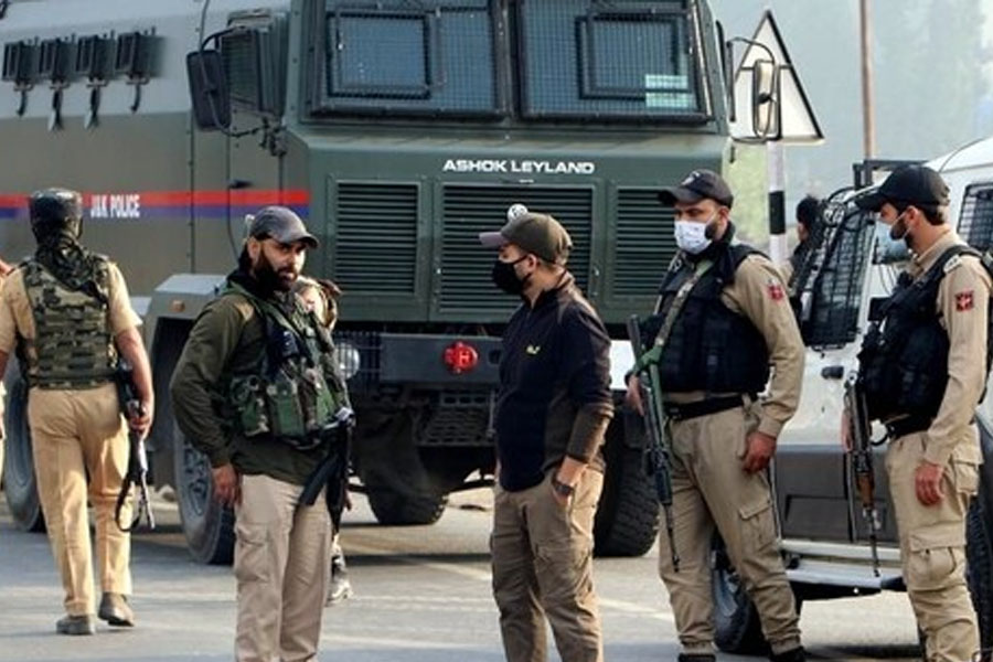 Government employee killed by terrorist in Jammu and Kashmir