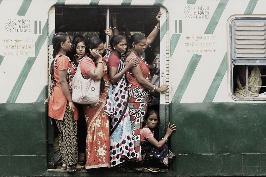 Women passengers get panicked after the incident of hair cut during crowded local train in Sealdah, RPF starts investigation