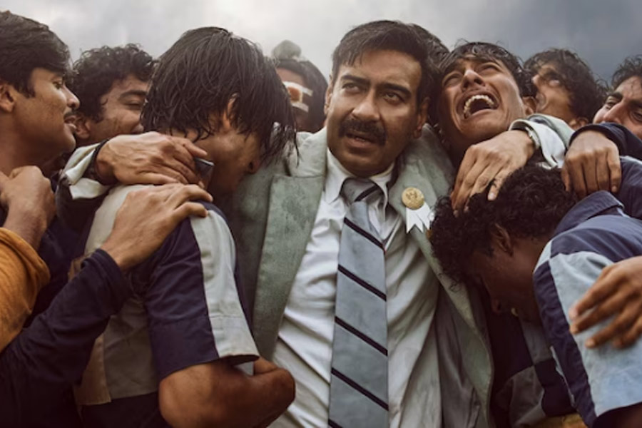 Review of Ajay Devgn starrer Movie Maidaan
