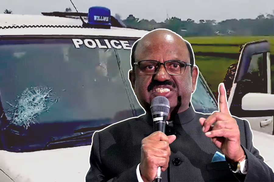 Governor CV Anand Bose criticize attacks on NIA in Bhupatinagar