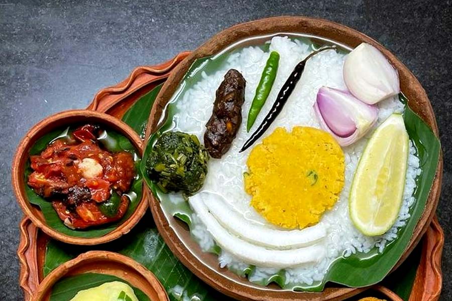 To beat the heat, her's Panta Bhat Recipes
