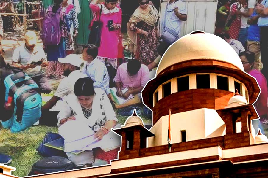 SSC case: SC says untainted teachers will continue to attend school