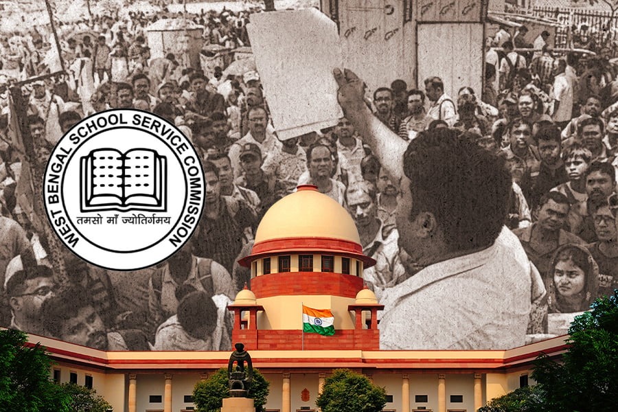 1025 Teaching, Non teaching from Birbhum staff lost job after SC direction