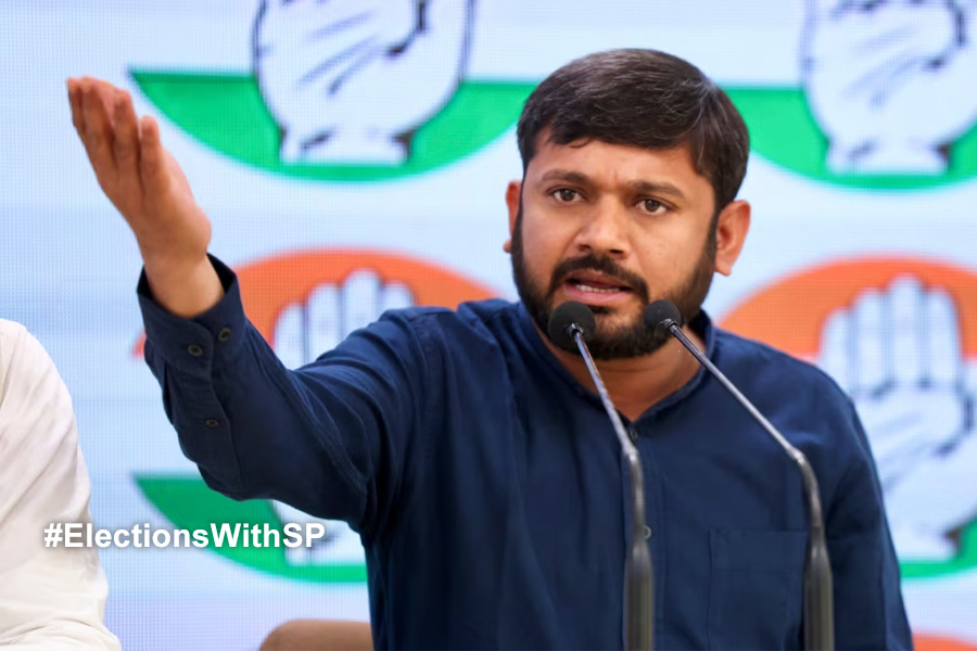 Congress party workers protest against Kanhaiya Kumar