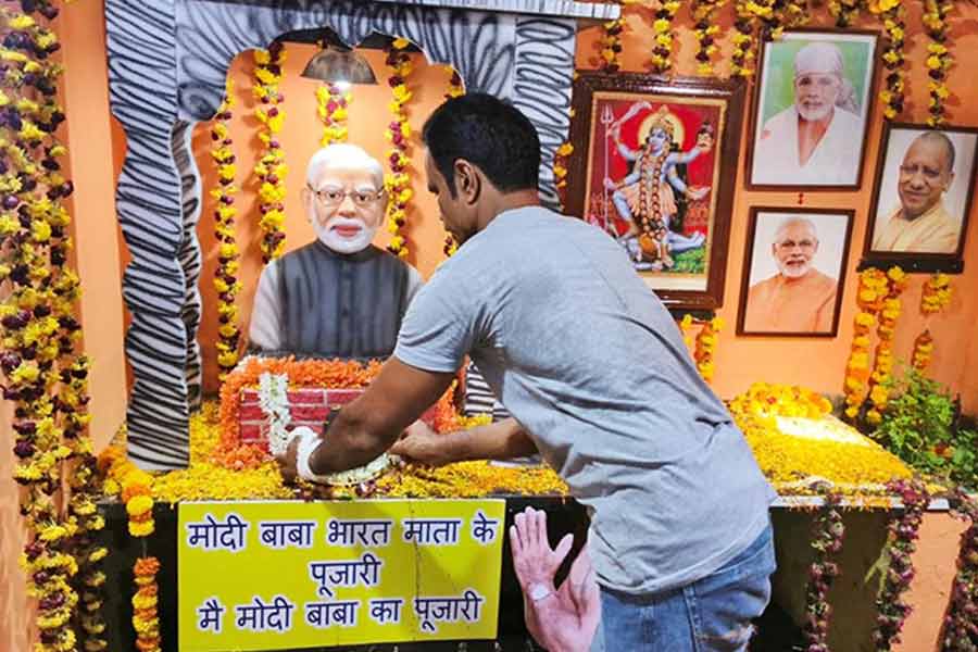 Here is what Karnataka man did praying Modi's poll victory