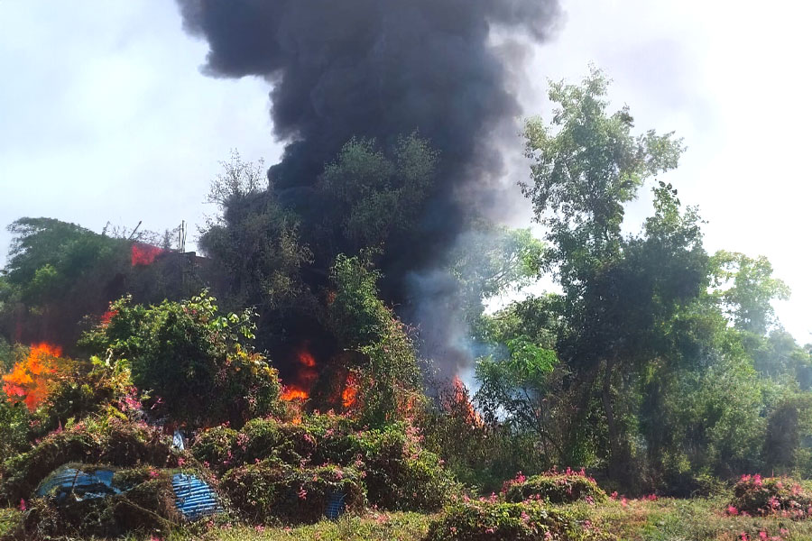 Fire broke out in Purulia, creates massive traffic jam