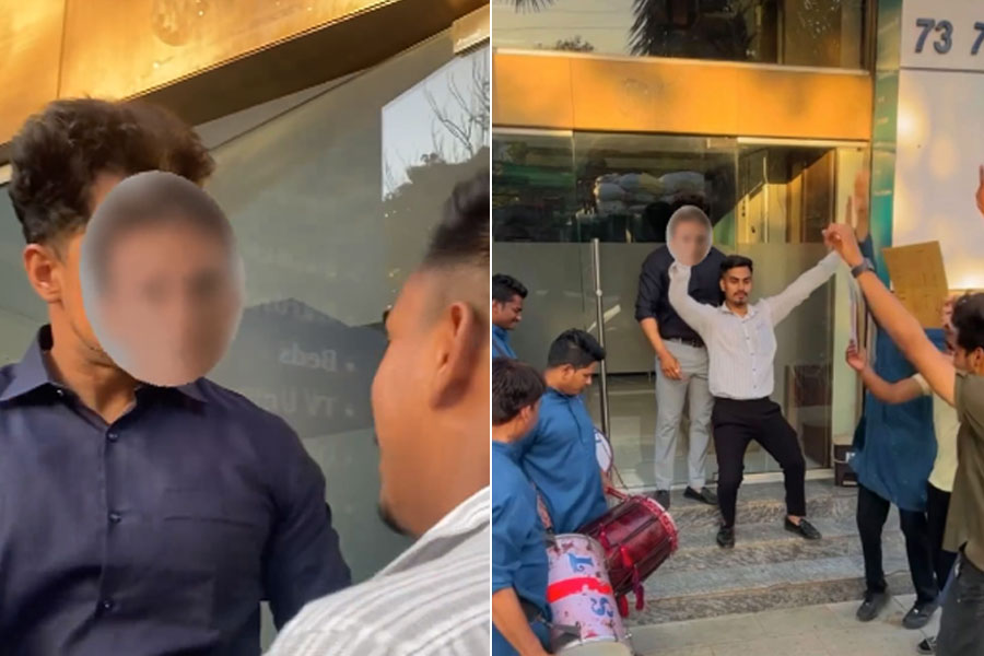 Young man of pune quits workplace in the unique way