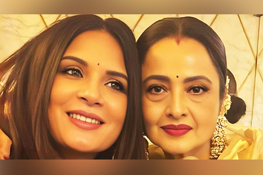 Richa Chadha says Rekha cried and hugged her at Heeramandi premiere