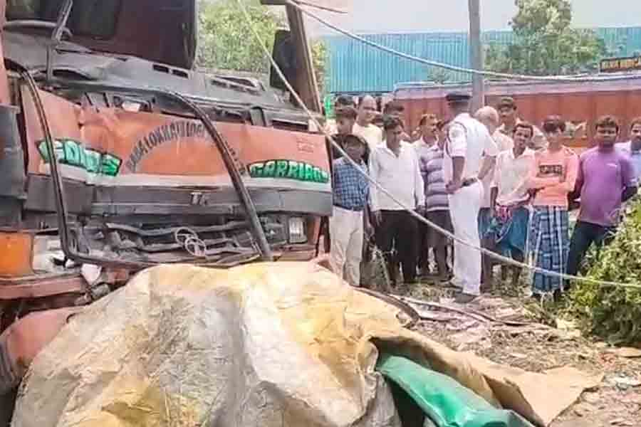 3 dead in an accident on Delhi Road