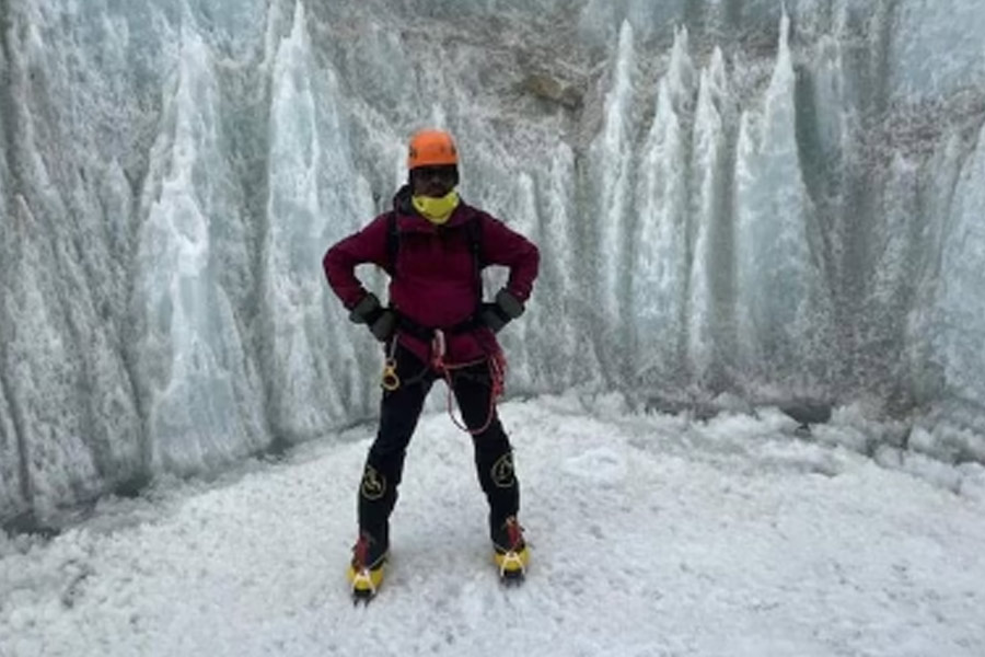 Indian climber rescued from Mount Everest dies in Nepal