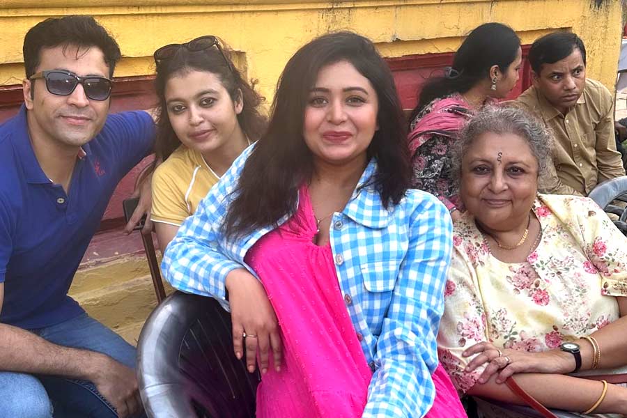 Bohurupi-Abir-Ritabhari-1