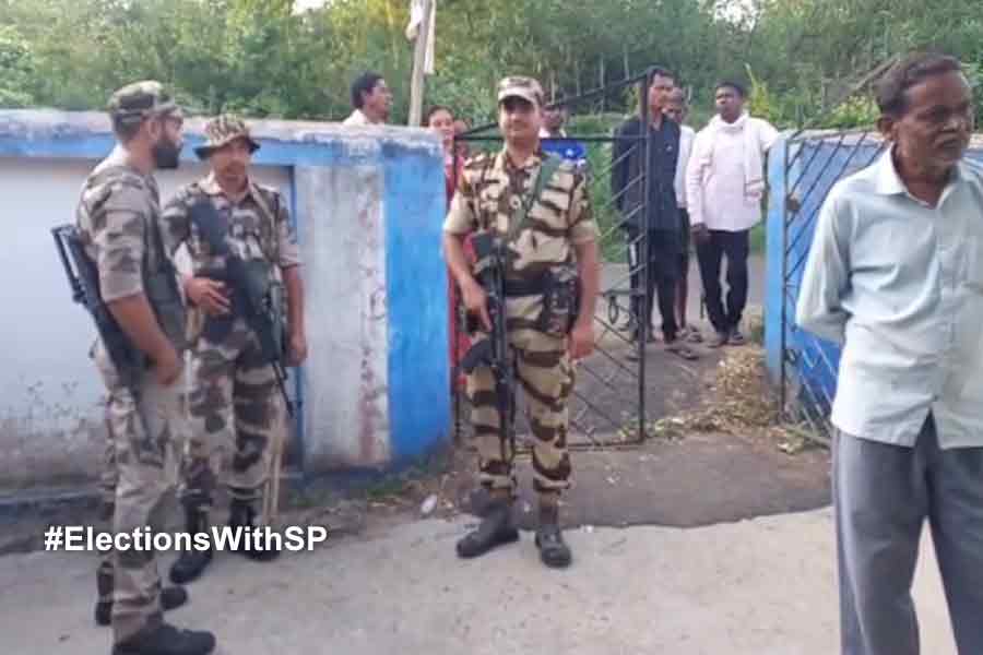 Post Poll Violence: Election Commission decides to deploy central force in WB till June 19
