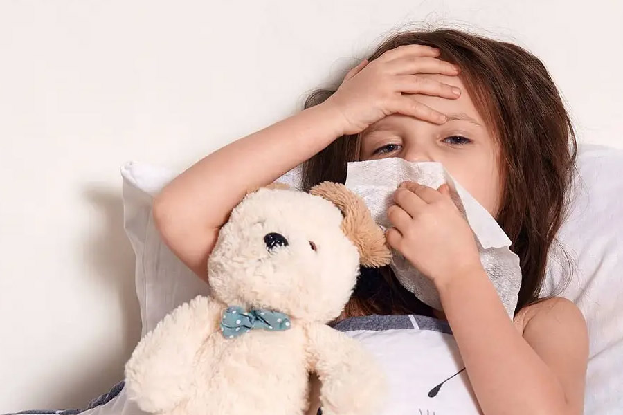 How to take care of child in hot, humid and rainy weather? Expert gave health tips