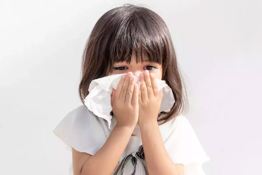 Here are some Health Tips for taking care of children during Monsoon