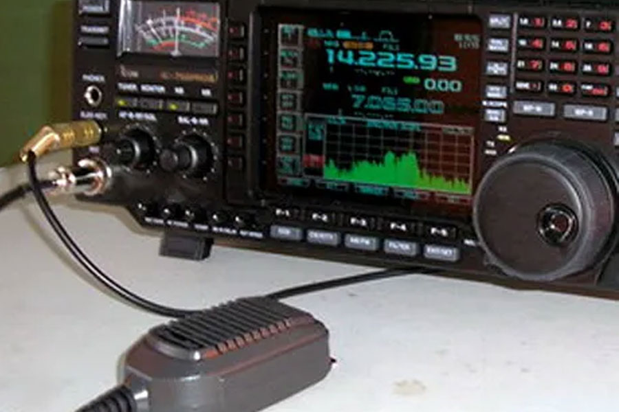 Bangladesh woman returned home with help of ham radio
