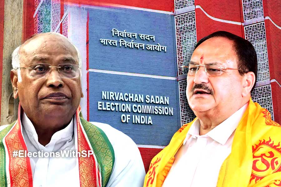 Lok Sabha Polls 2024: Poll panel raps BJP, Congress for campaigning on religious lines