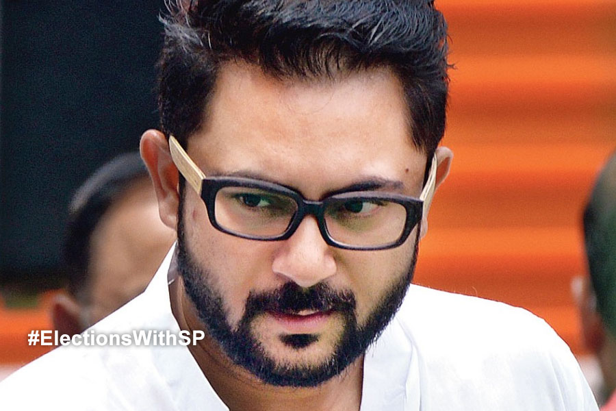 Soham Chakraborty fell sick, admitted to hospital