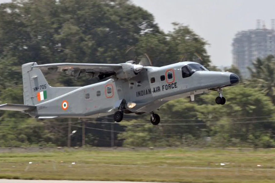Maldives pilot not capable to run Indian aircrafts, says Minister