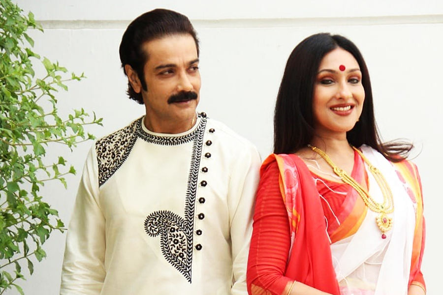 Prosenjit Chatterjee, Rituparna Sengupta's ajogya first song release