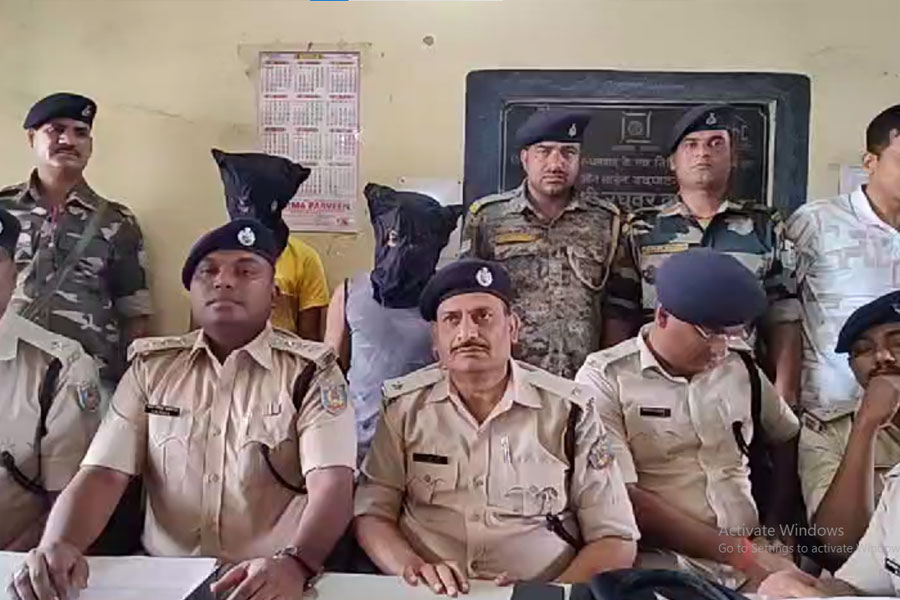 Jharkhand police arrested 2 for plotting robbery is Asansol shop