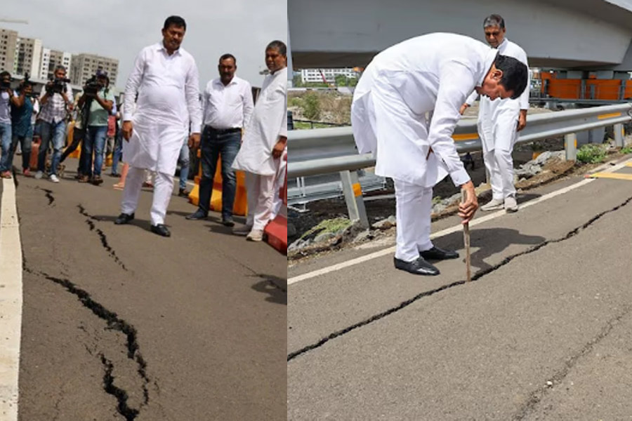 Cracks on Atal Setu, alleges Mumbai Congress chief