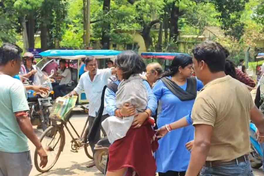 Naked protest at Viswa Bharati central office