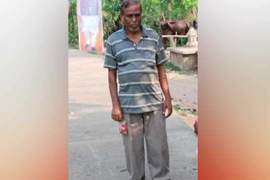Post Poll Violence: Father of a bjp leader allegedly killed by TMC goons