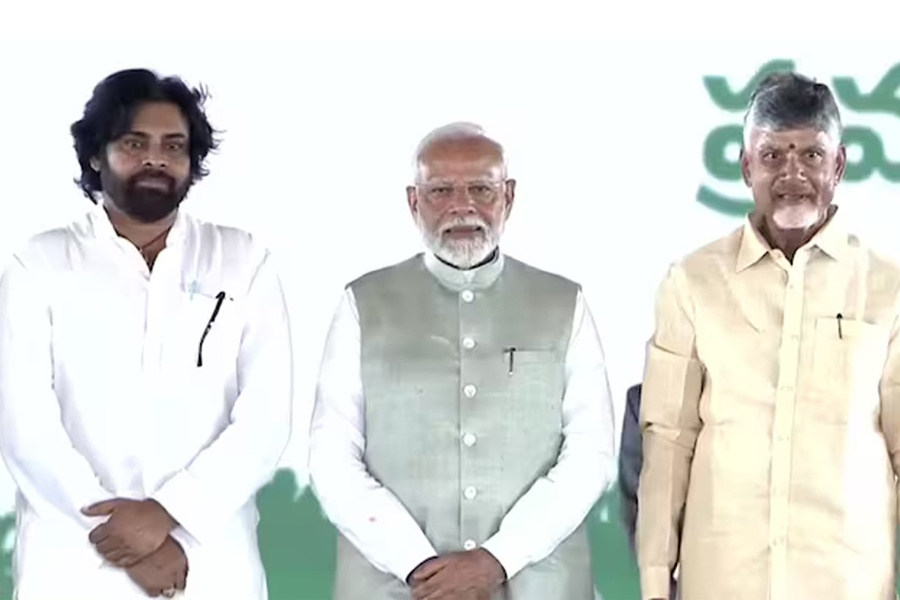 Chandrababu Naidu takes oath as CM of Andhra Pradesh, NDA allies present