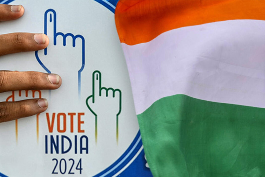 Silver lining and in the dark cloud of Indian Politics