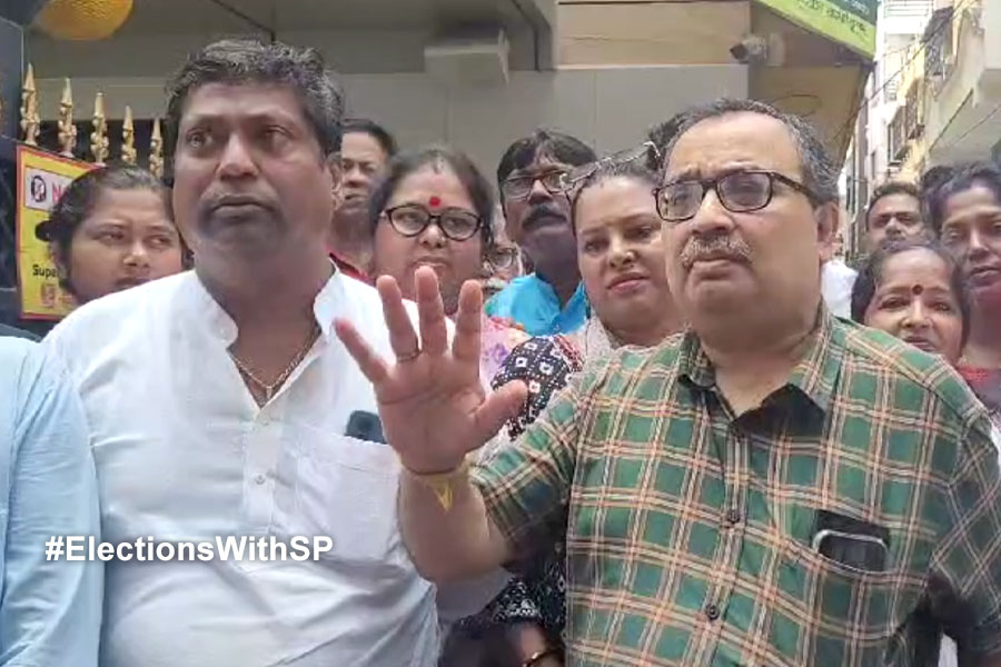 Kunal Ghosh meets Sudip Banerjee aide Raju Naskar, sparks speculation
